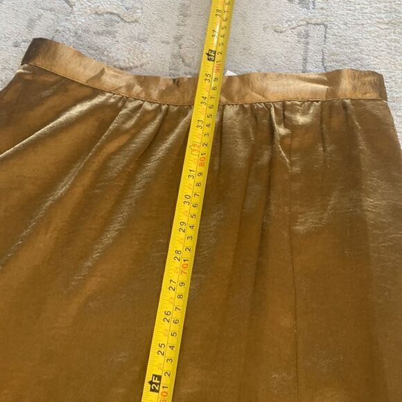 NWT Joie satin slit skirt, size 6. - Picture 6 of 9